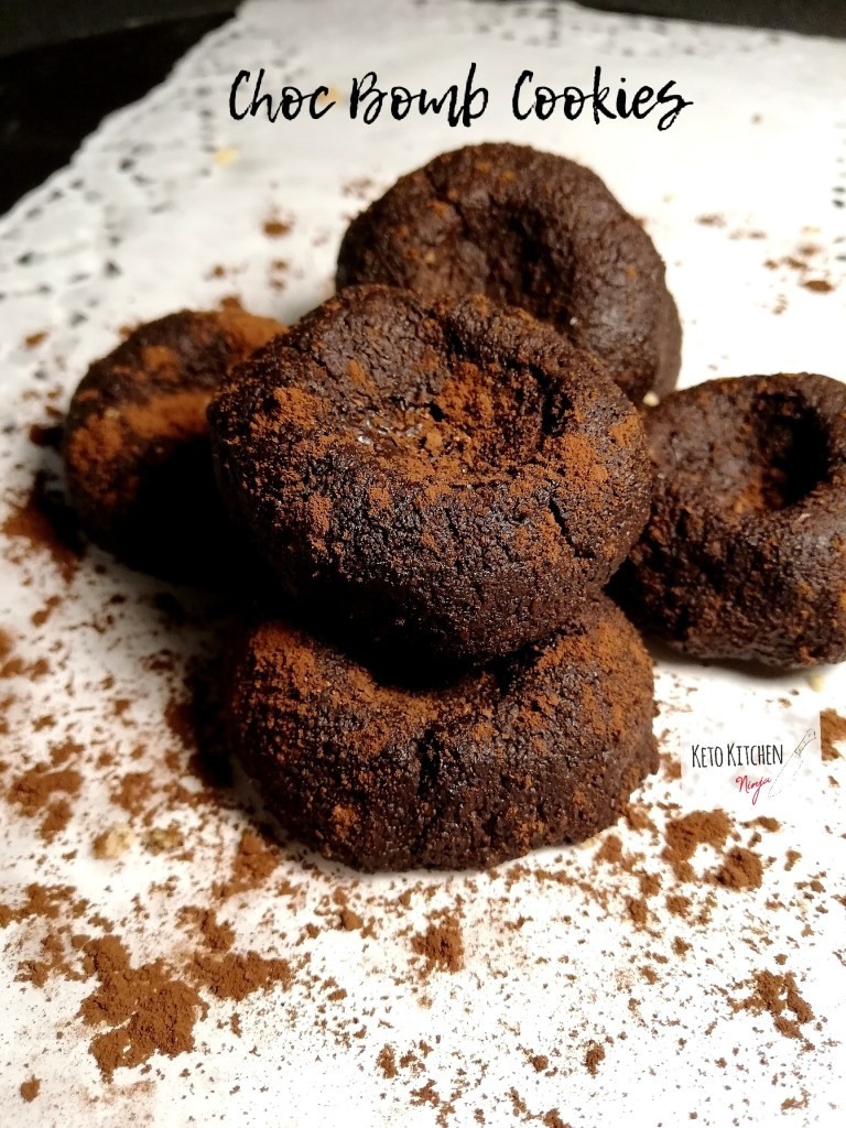 Τρουφάκια ή Μπισκότα Keto της Μίκα